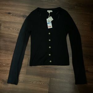 Ultra flirt Black Button-Up Women's Top